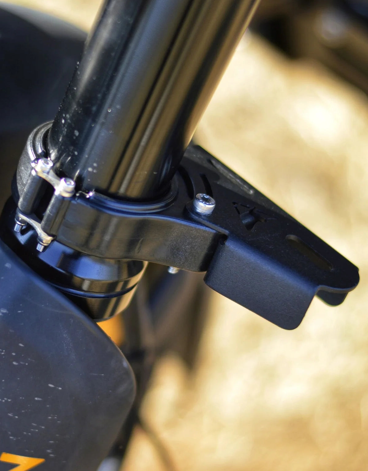 AutoEngina Fog Light Fork Mount for Himalayan 450