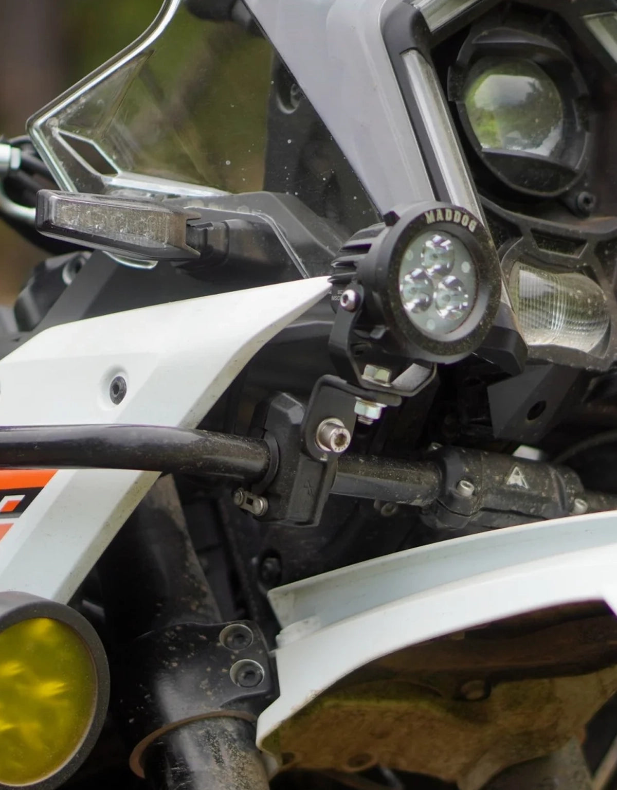 AutoEngina Universal Fit-Fog Light Mounts Set