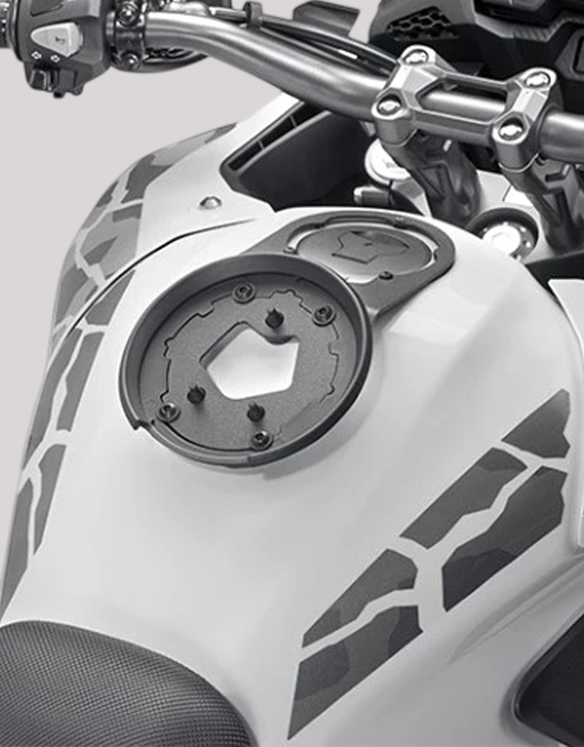Givi BF44 Tanklock Ring for Honda NX500