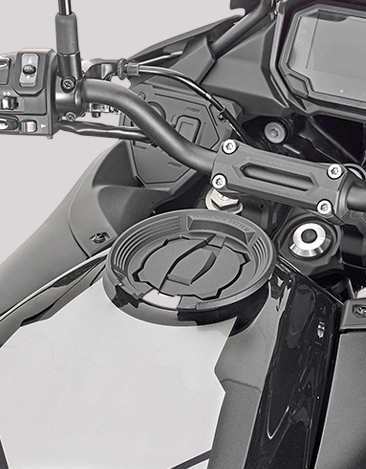 Givi BF71 Tanklock Ring for Kawasaki Versys