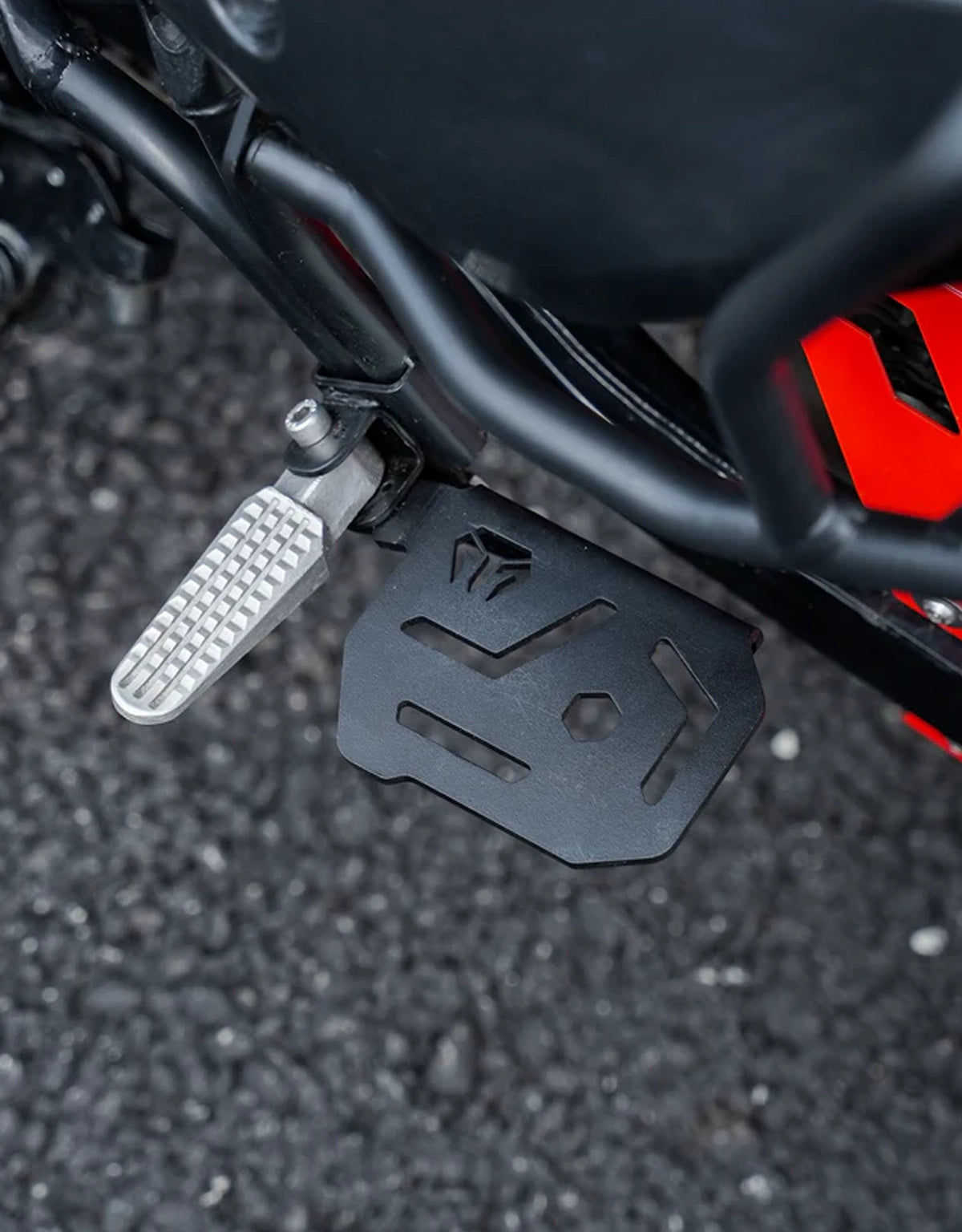 MotoTorque XPulse 210 Pillion Footrest